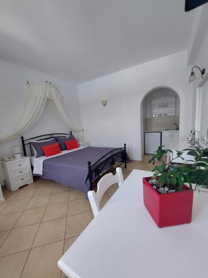 Anthonas Apartments Imerovigli  Luaran gambar